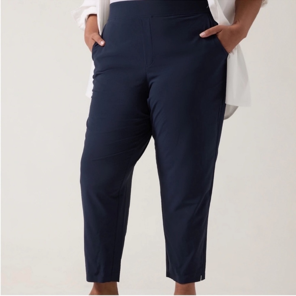 Athleta Brooklyn Ankle Pants in Navy Blue Sz 14